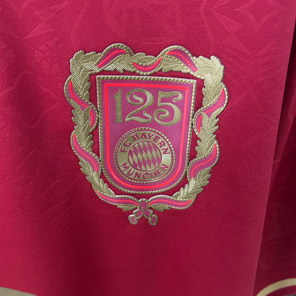 Bayern München 125 Jahre Jubiläumstrikot