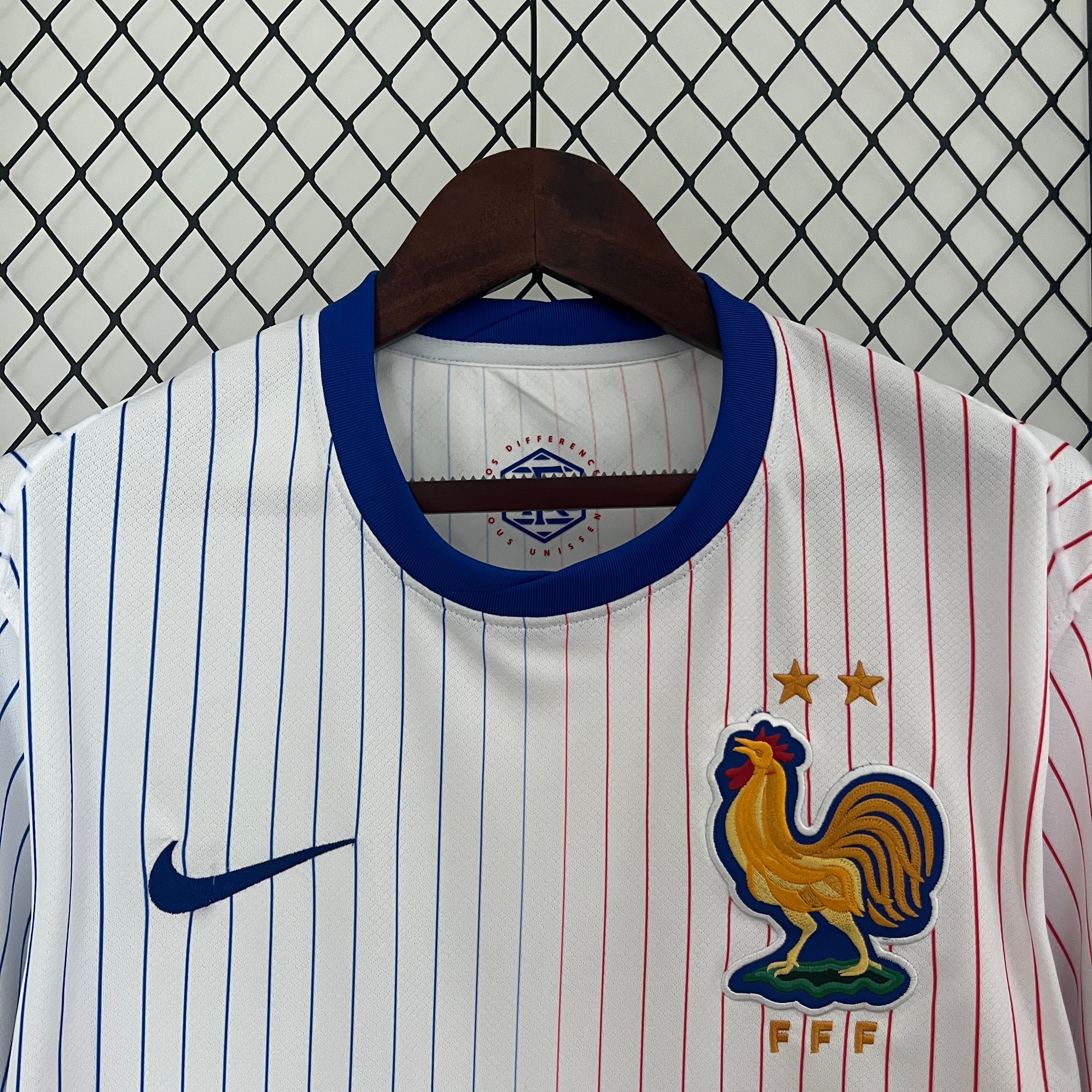 Frankreich 2024 Auswärtstrikot