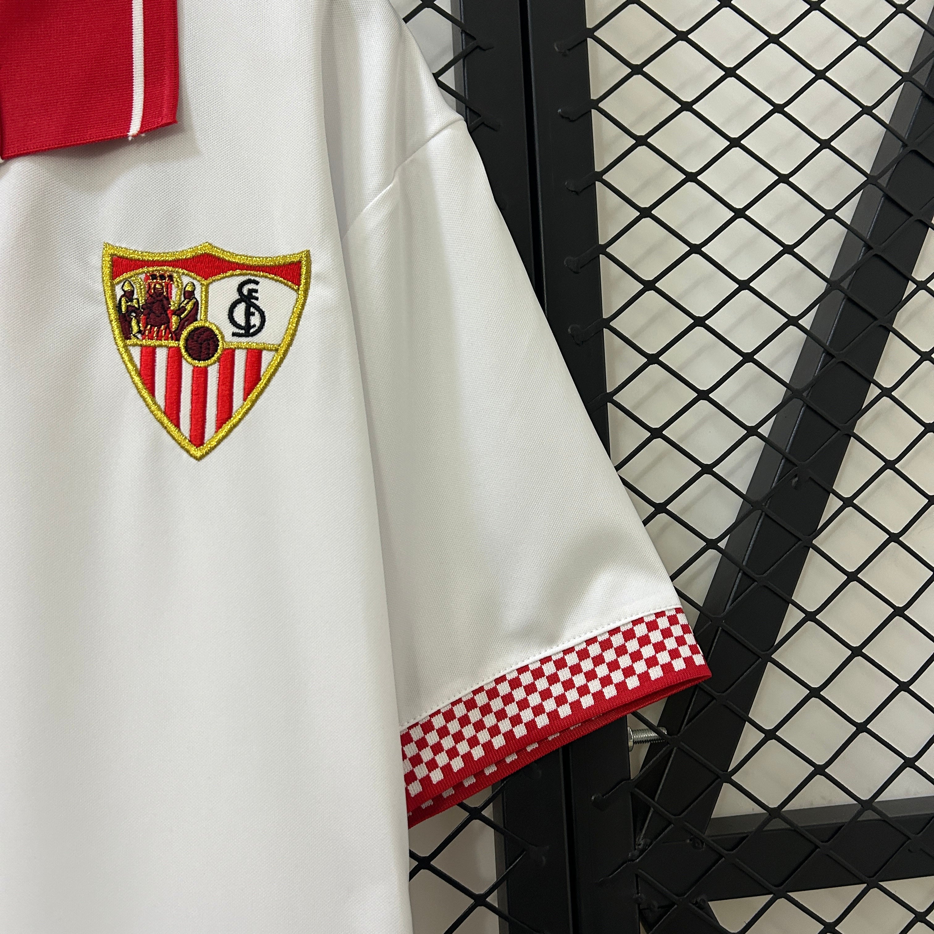 Sevilla FC 2012-2013 Heimtrikot