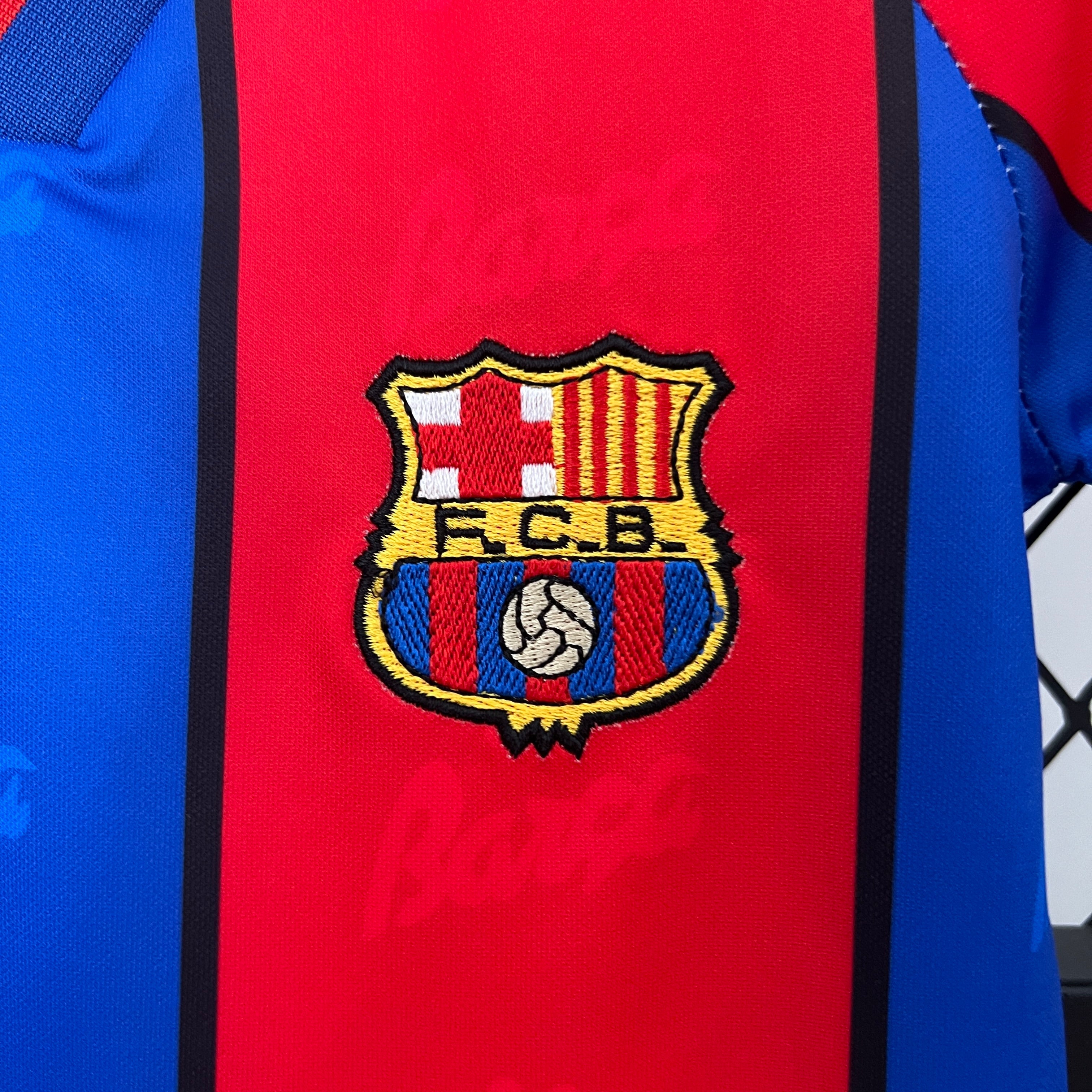 Barcelona 1996 - 1997 Heimtrikot für Kinder