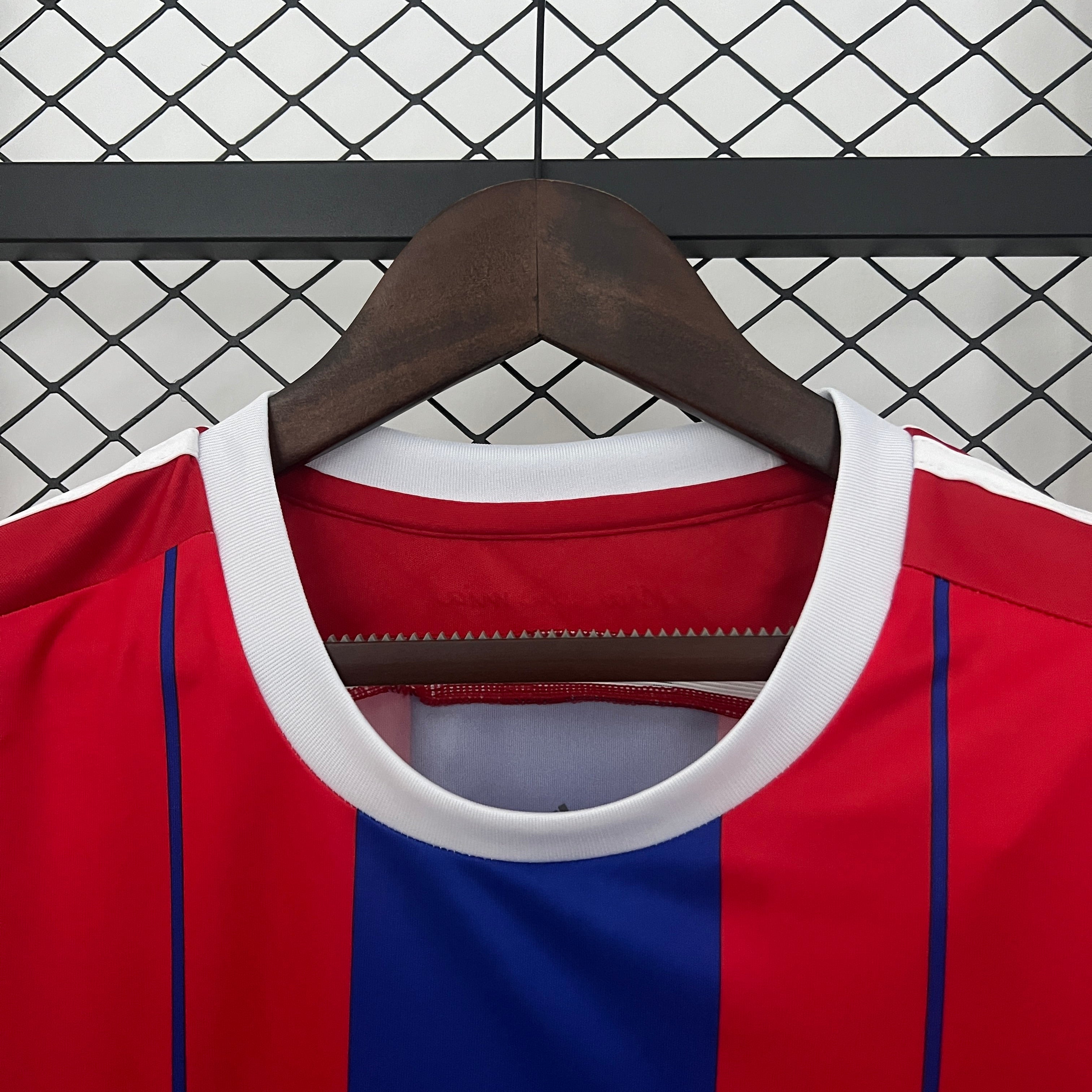Bayern München 2014–2015 Heimtrikot