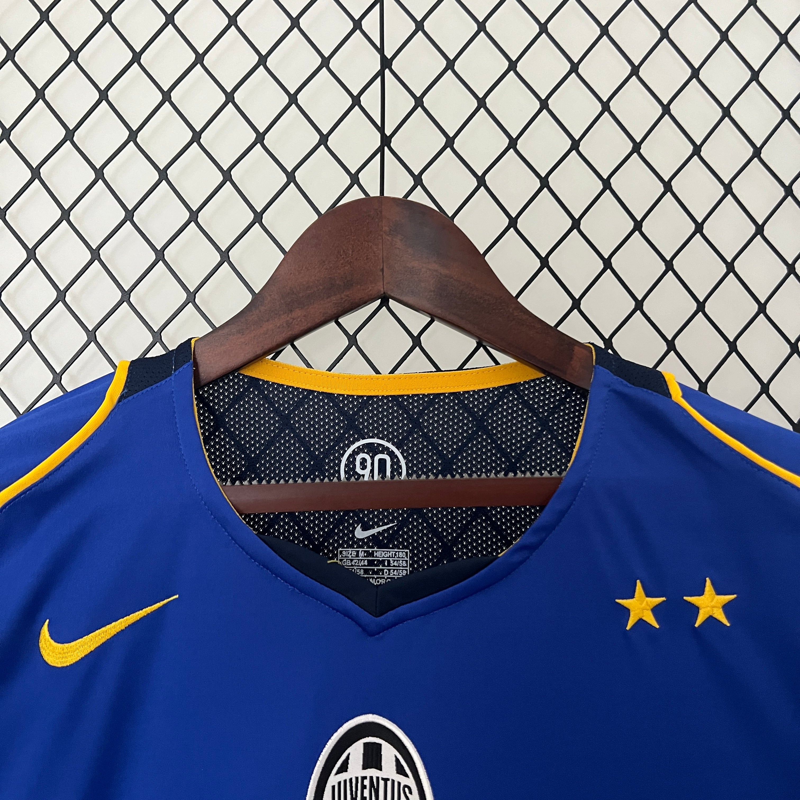 Juventus 2004 - 2005 Auswärtstrikot
