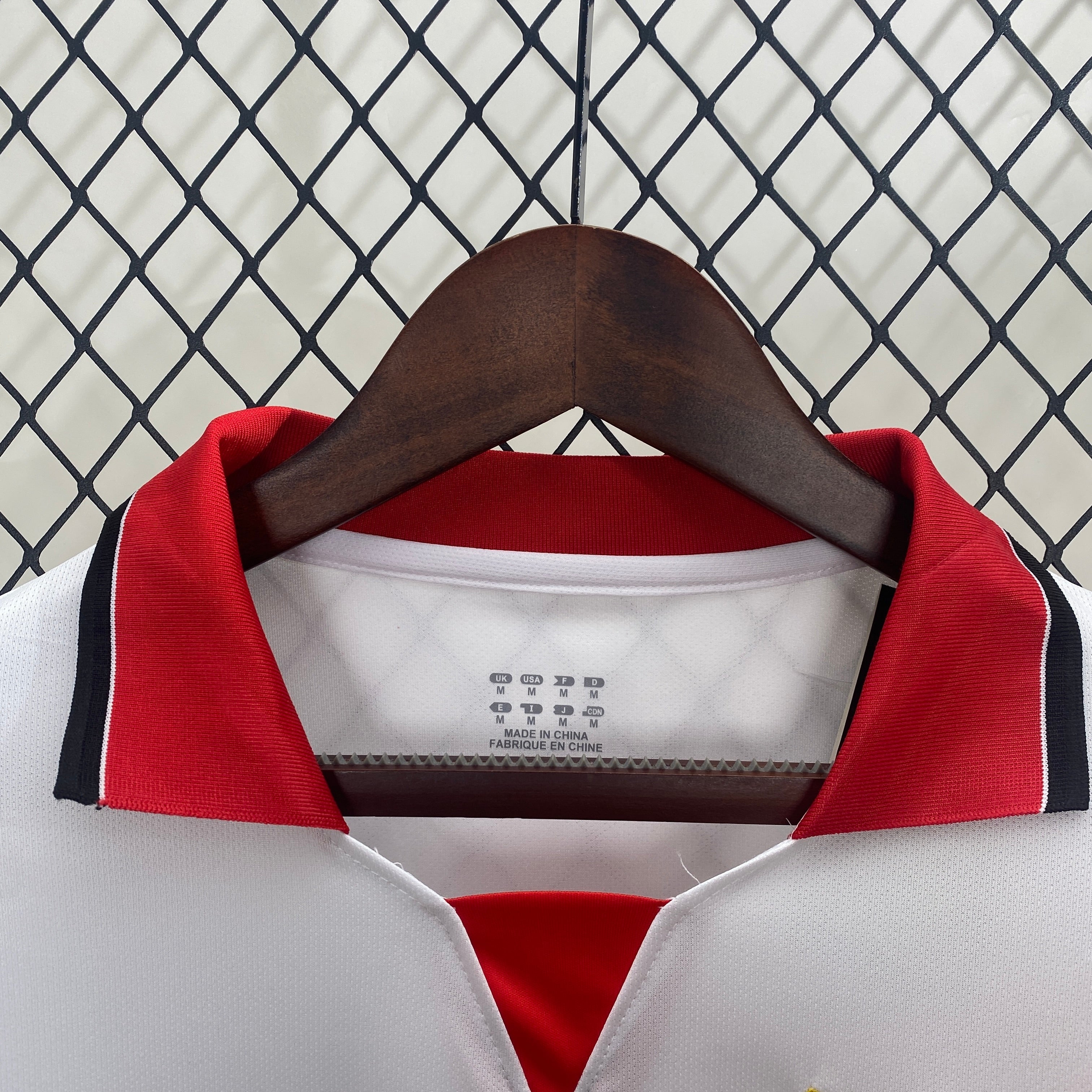 Rayo Vallecano 2001–2002 Heimtrikot