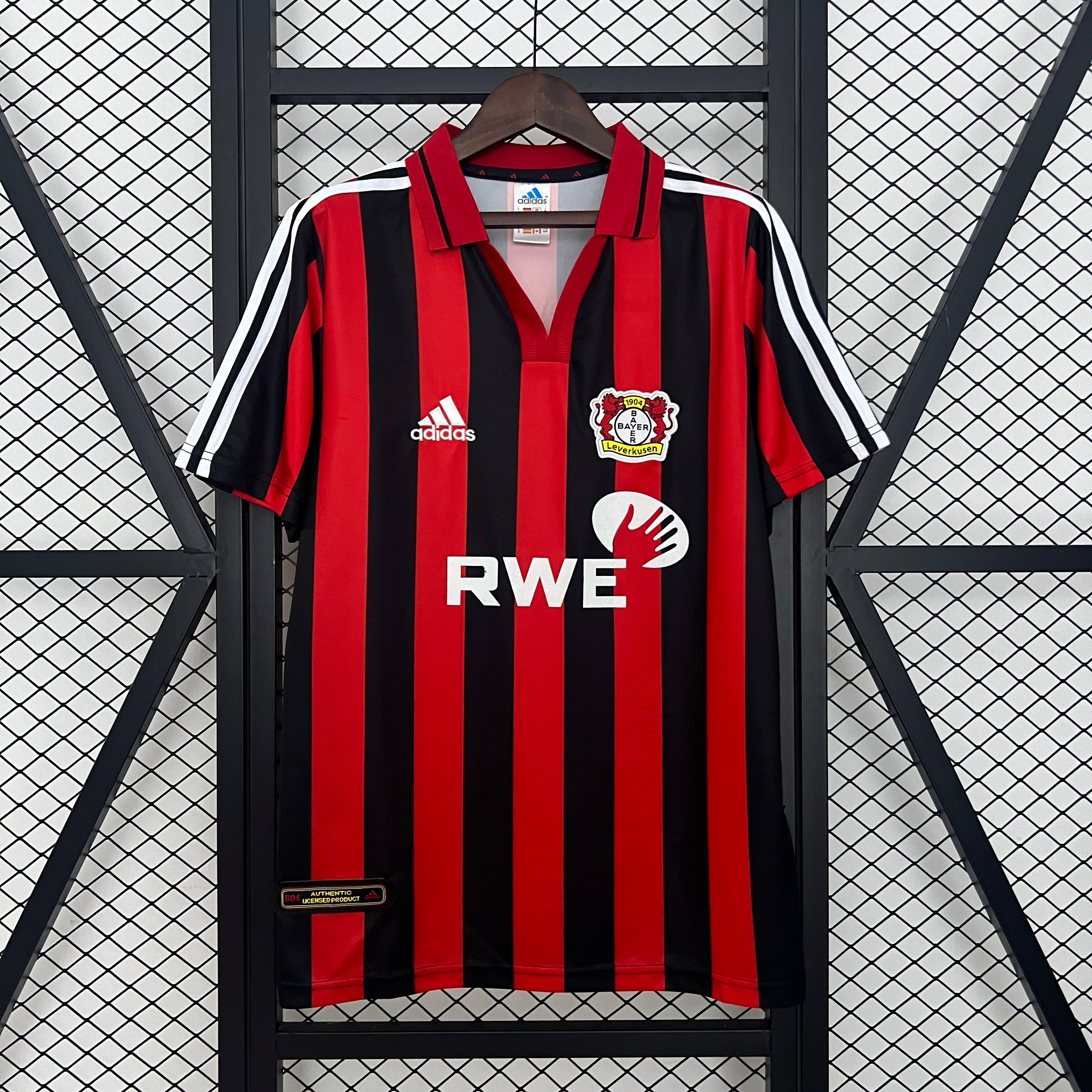 Bayer 04 Leverkusen 2001–2002 Heimtrikot