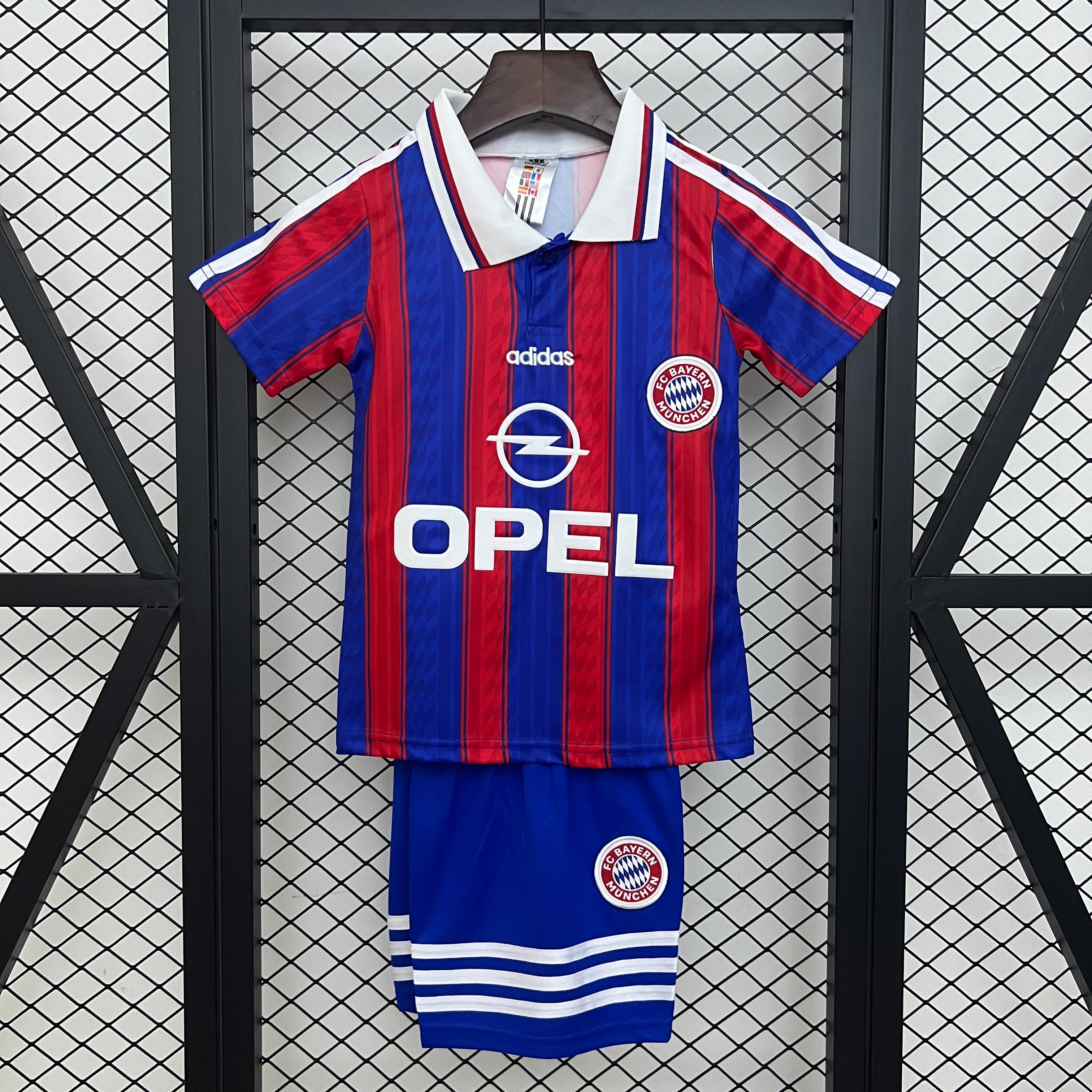 Bayern München 1996-1997 Heimtrikot für Kinder