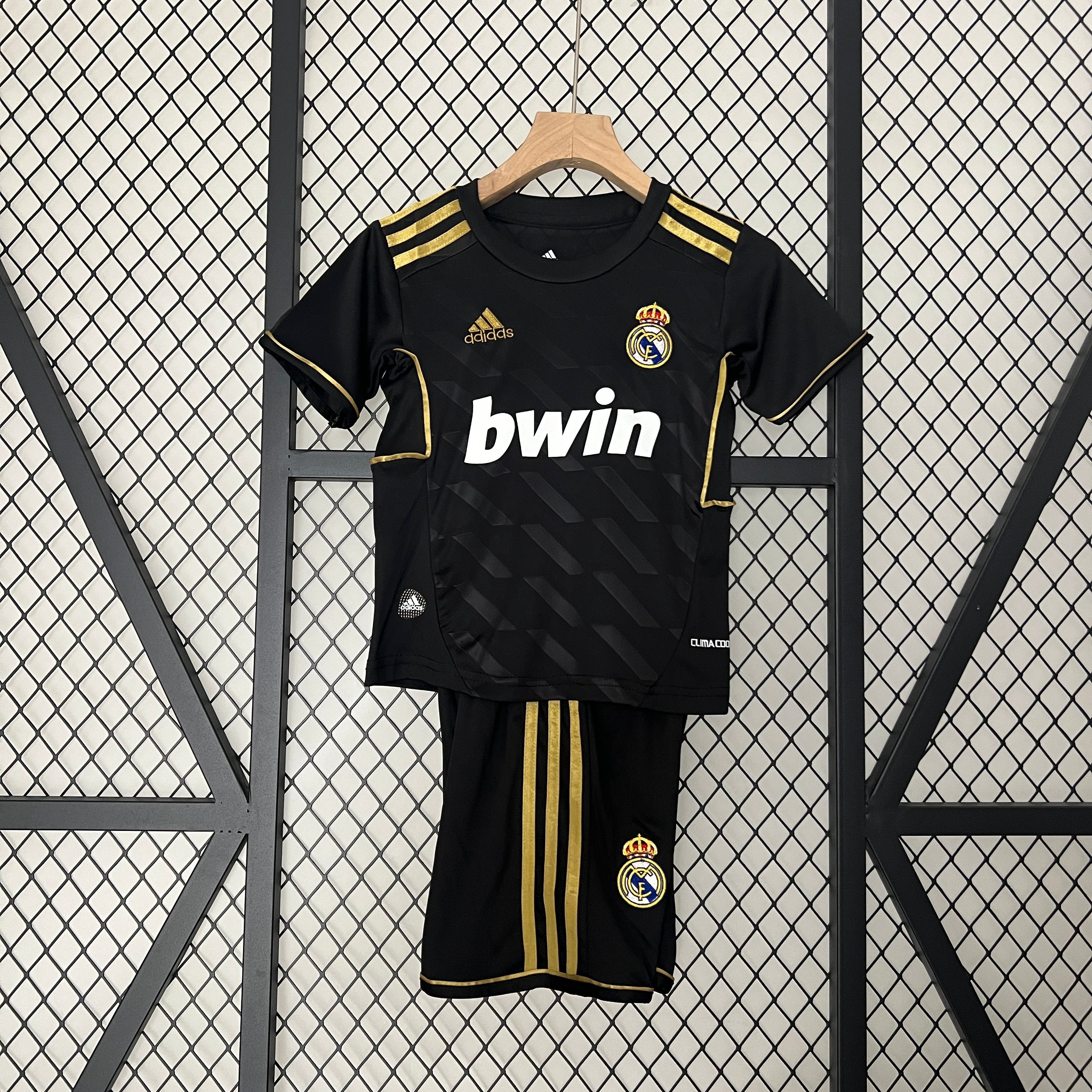 Real Madrid 2011 - 2012 Auswärtstrikot für Kinder