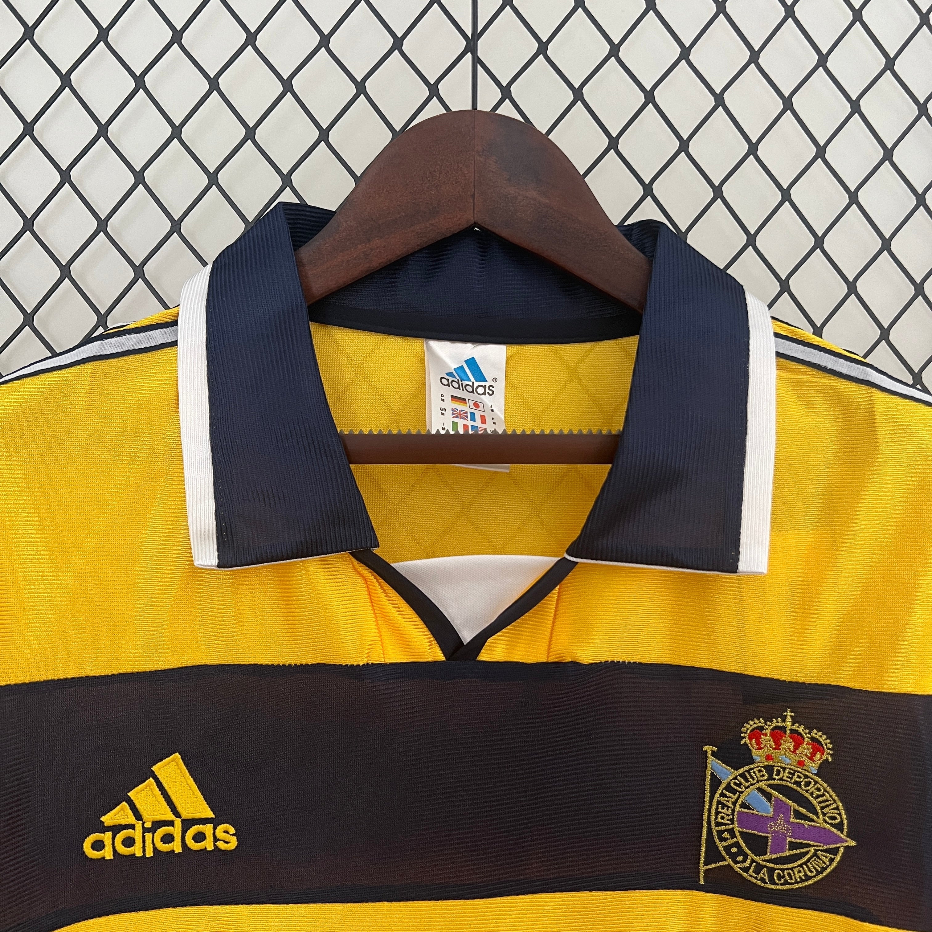 Deportivo de La Coruña 1999–2000 3.Trikot