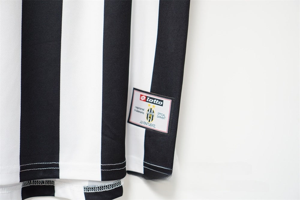 Juventus 2001 - 2002 Heimtrikot